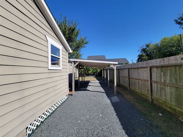 2604 Cochran Street, Houston TX 77009