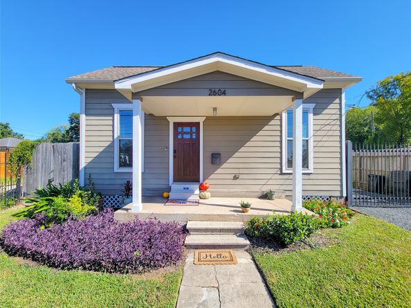 2604 Cochran Street, Houston TX 77009