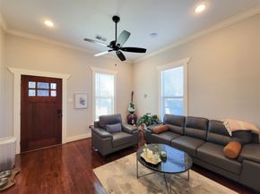 2604 Cochran Street, Houston TX 77009