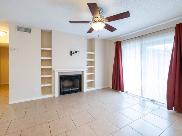 2750 Holly Hall Street 304, Houston TX 77054