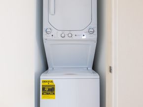 2750 Holly Hall Street 304, Houston TX 77054