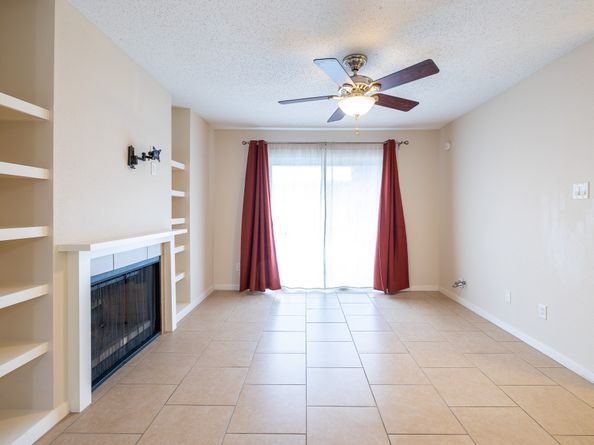 2750 Holly Hall Street 304, Houston TX 77054