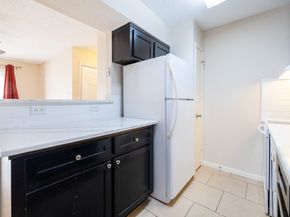 2750 Holly Hall Street 304, Houston TX 77054