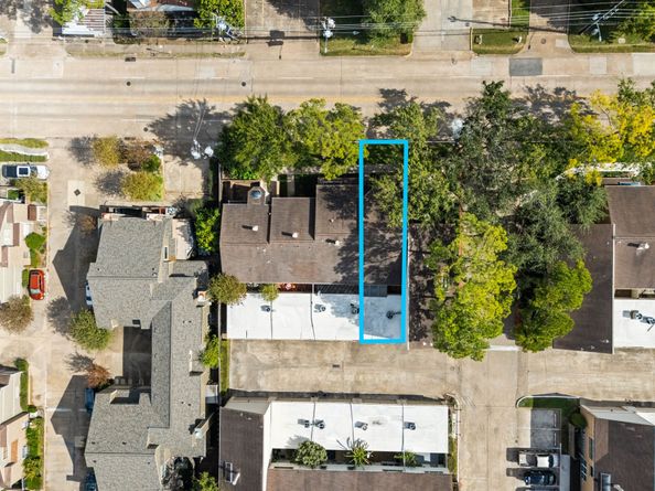 1928 Augusta Drive, Houston TX 77057