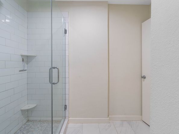 1928 Augusta Drive, Houston TX 77057