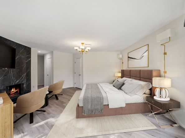 1928 Augusta Drive, Houston TX 77057