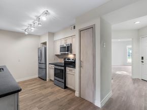 1928 Augusta Drive, Houston TX 77057