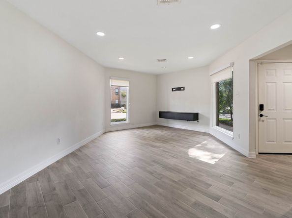 1928 Augusta Drive, Houston TX 77057