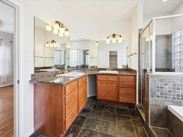 1427 W 25th Street, Houston TX 77008