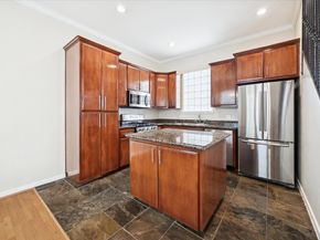 1427 W 25th Street, Houston TX 77008