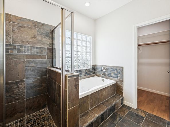 1427 W 25th Street, Houston TX 77008