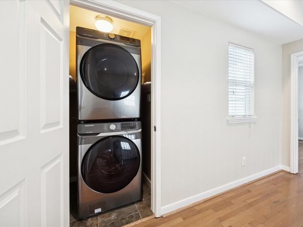 1427 W 25th Street, Houston TX 77008