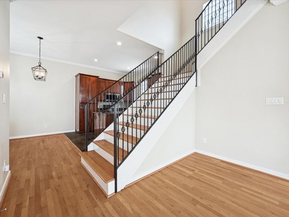 1427 W 25th Street, Houston TX 77008