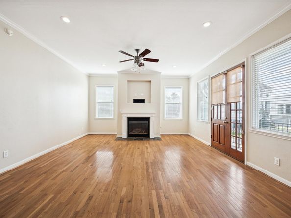 1427 W 25th Street, Houston TX 77008