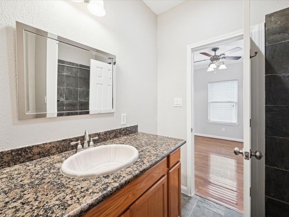 1427 W 25th Street, Houston TX 77008