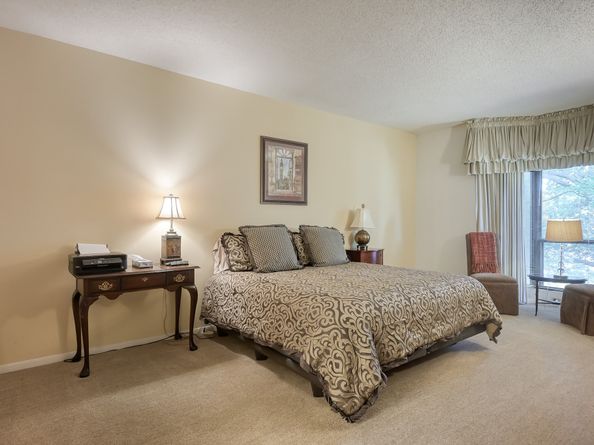 661 Bering Drive 310, Houston TX 77057