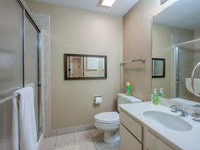 661 Bering Drive 310, Houston TX 77057