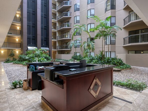 661 Bering Drive 310, Houston TX 77057