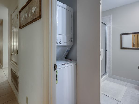 661 Bering Drive 310, Houston TX 77057