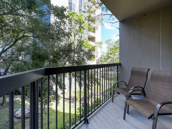 661 Bering Drive 310, Houston TX 77057