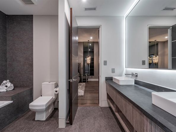 2302 Suffolk Drive, Houston TX 77027