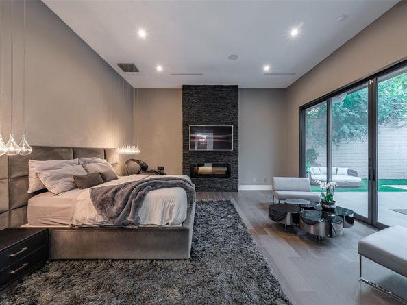 2302 Suffolk Drive, Houston TX 77027