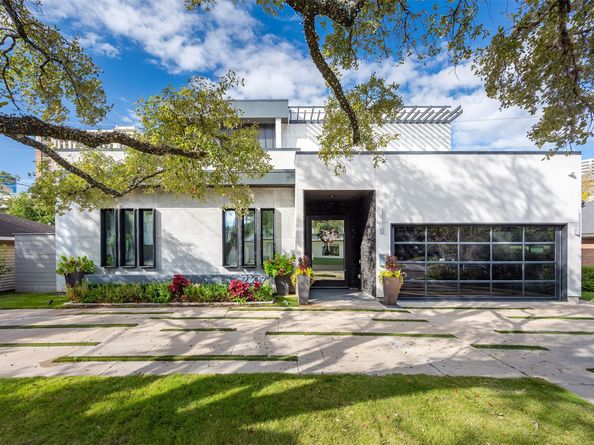 2302 Suffolk Drive, Houston TX 77027