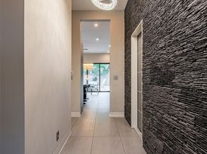 2302 Suffolk Drive, Houston TX 77027