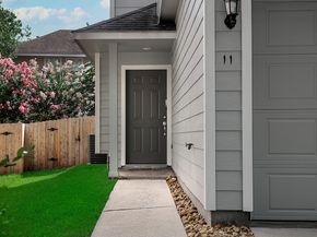 11 Scenic Brook Court, The Woodlands TX 77382