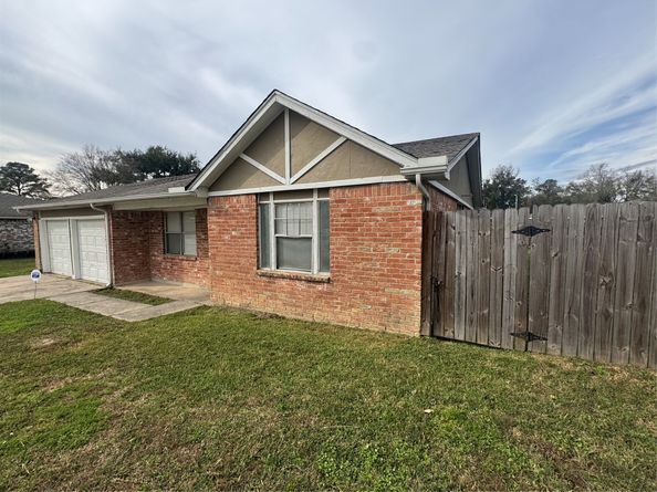 8723 Valley Meadow Drive, Houston TX 77078