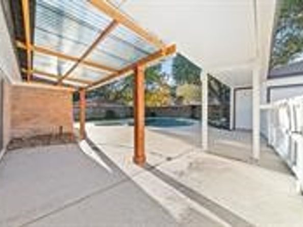 9106 Sabastian Drive, Houston TX 77083