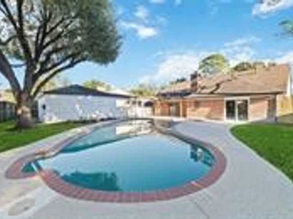 9106 Sabastian Drive, Houston TX 77083