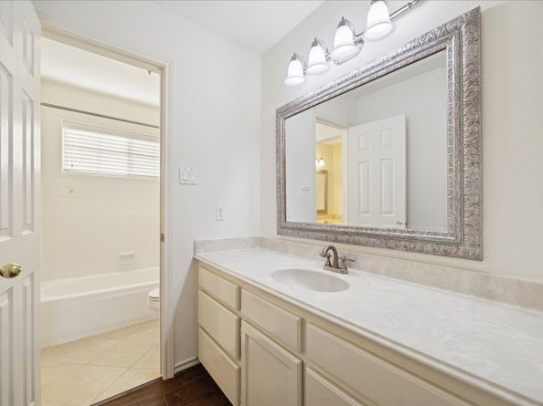 3815 Hogan Court, Sugar Land TX 77479