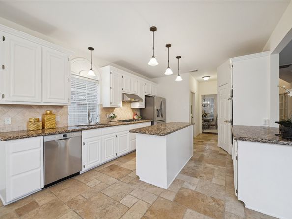 3815 Hogan Court, Sugar Land TX 77479