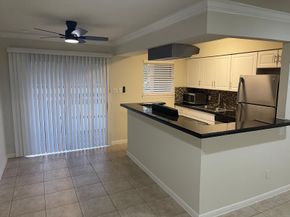 8229 Kingsbrook Road 228, Houston TX 77024