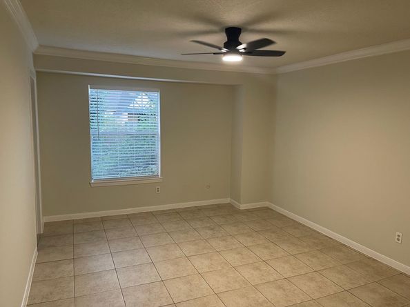8229 Kingsbrook Road 228, Houston TX 77024