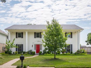 2802 Bernadette Lane