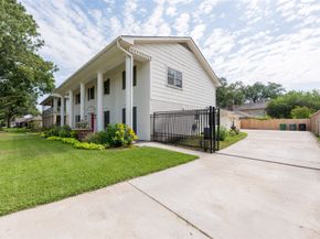 2802 Bernadette Lane, Houston TX 77043