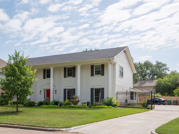 2802 Bernadette Lane, Houston TX 77043