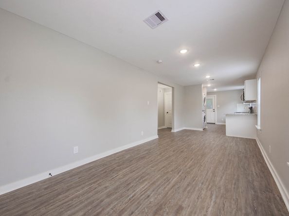 1206 E 33rd Street, Houston TX 77022