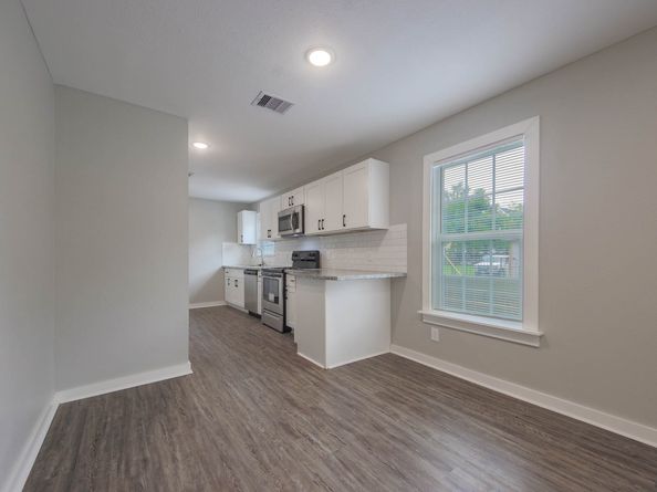 1206 E 33rd Street, Houston TX 77022