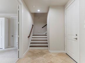 2032 Fannin Station S, Houston TX 77045