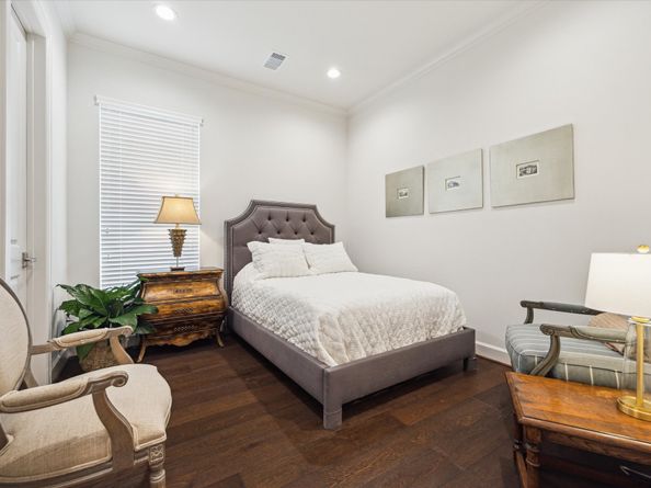 212 Morningside Park Street, Houston TX 77024