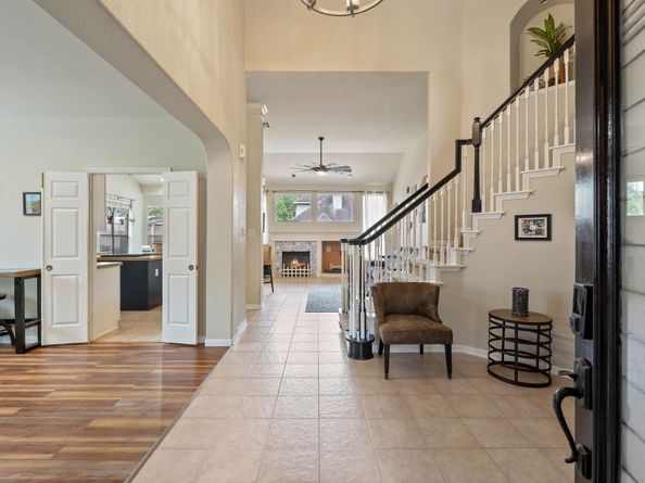 23 Murmuring Creek Place, The Woodlands TX 77385