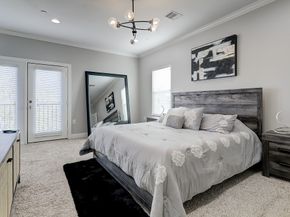 1206 Cushing Street, Houston TX 77019
