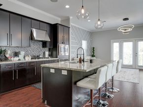 1206 Cushing Street, Houston TX 77019