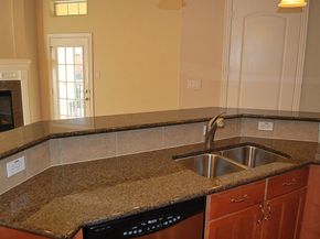 5629 Dolores Place Lane B, Houston TX 77057