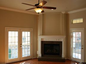 5629 Dolores Place Lane B, Houston TX 77057