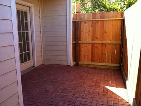 5629 Dolores Place Lane B, Houston TX 77057