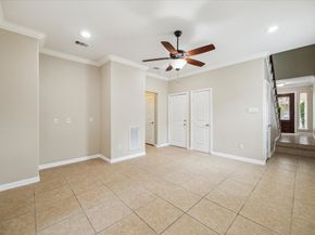 5629 Dolores Place Lane B, Houston TX 77057